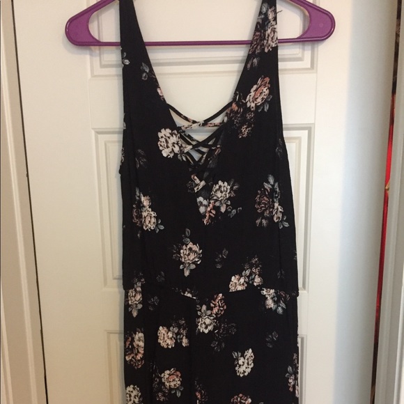 Floral Romper! - Picture 5 of 5